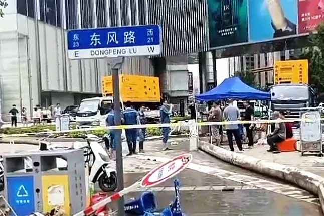 爱体育官方网站-爱体育(中国)排涝突击队在排涝现场